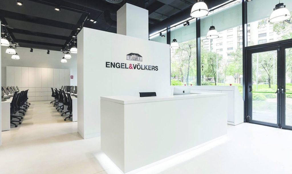 Engel & Völkers confía la implantación de su nuevo concepto de oficinas a la empresa Construcía.